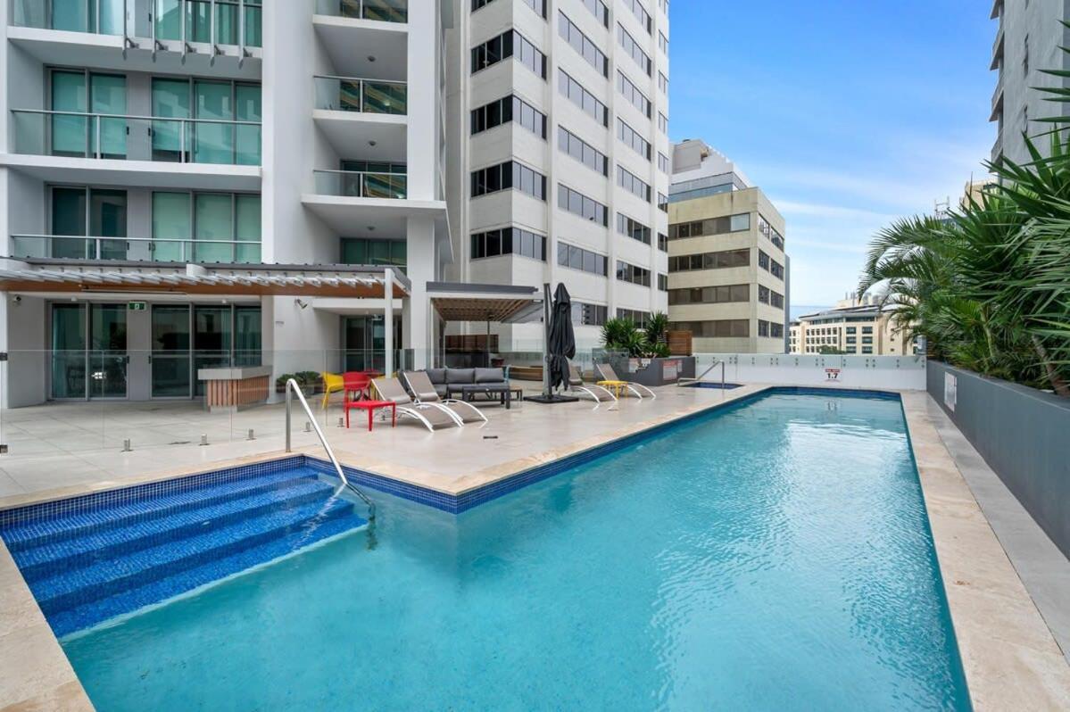City Living - Brisbane River-View 2 Bedroom Apt ภายนอก รูปภาพ