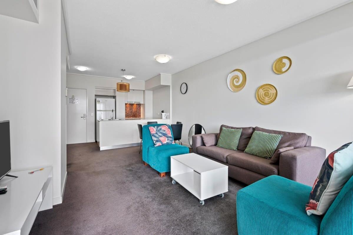 City Living - Brisbane River-View 2 Bedroom Apt ภายนอก รูปภาพ